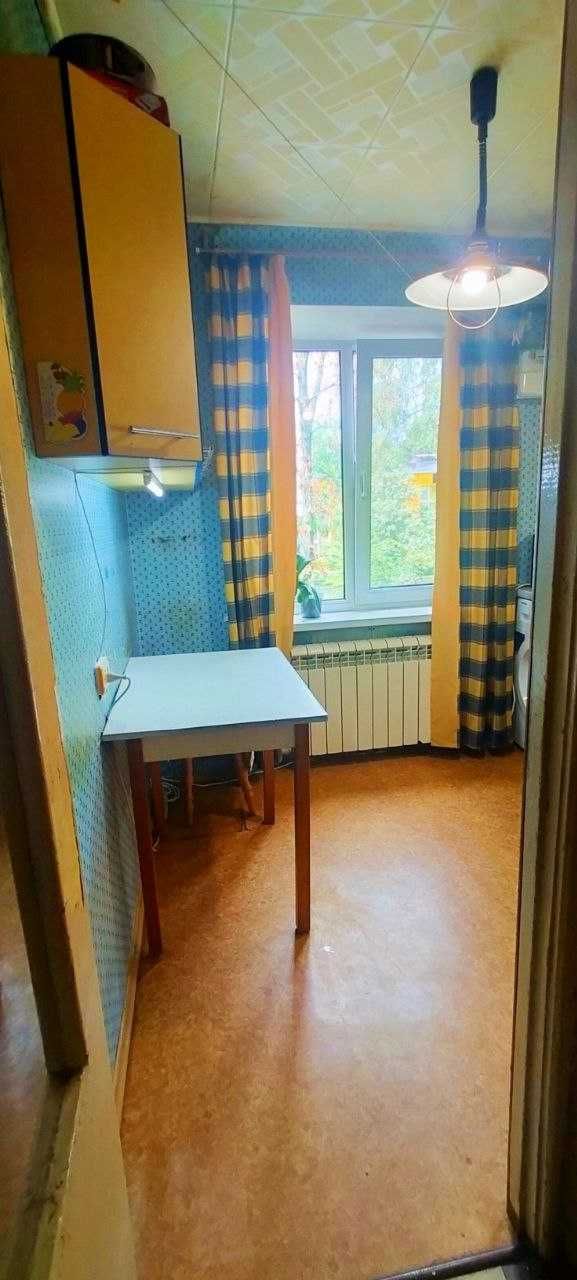 Продажа Трёхкомнатной Квартиры пр. Богдана Хмельницкого, 2эт/5эт дома