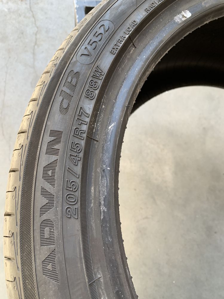 (3шт) як нові 205/45R17 Yokohama Advan db V552 (88W XL) 2022рік літні