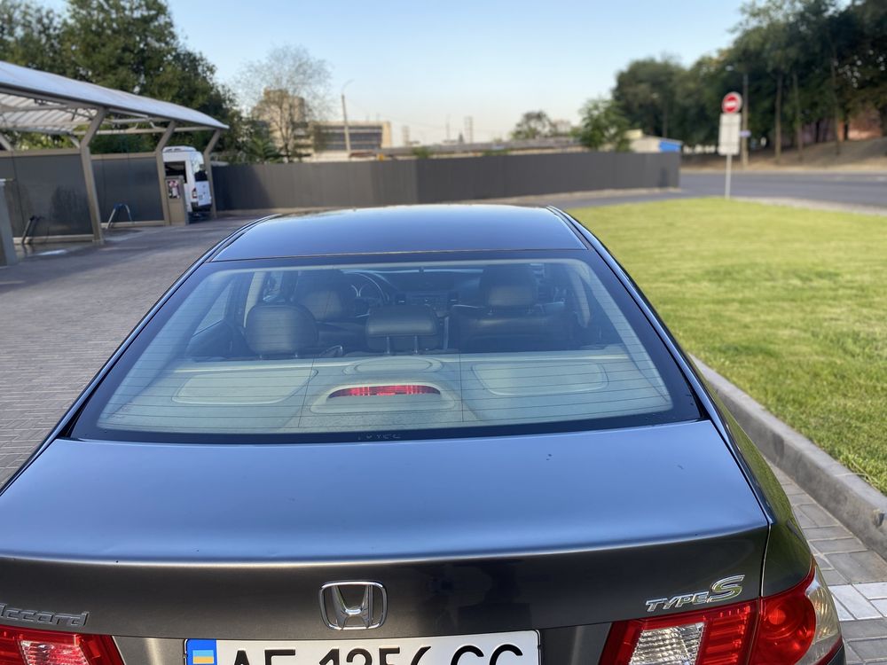 Хонда Аккорд 8  type S