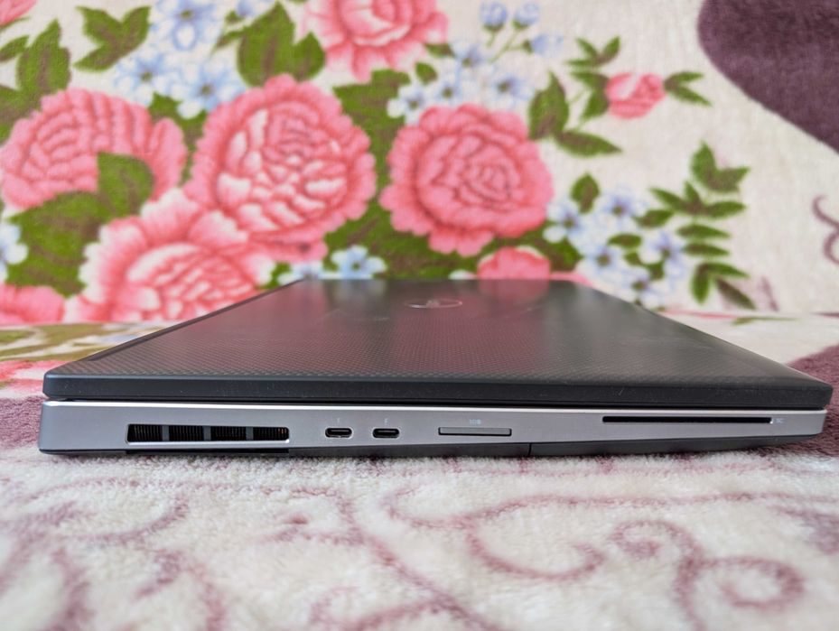 Dell Precision 7740 (Core i7-9850H, RTX3000 6Gb, RAM 32Gb)