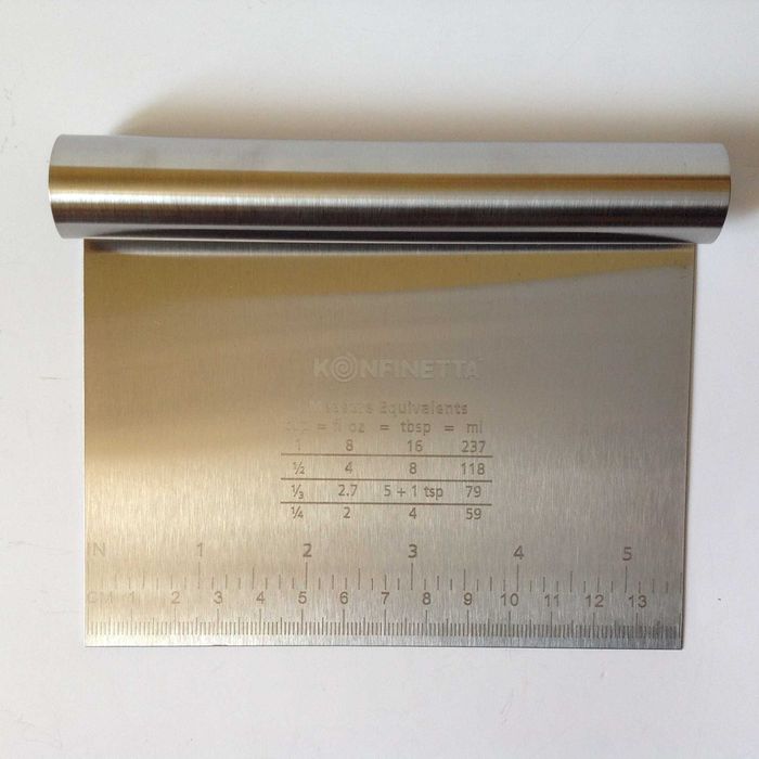 Шпатель кондитерский резак для теста Konfinetta нож скребок МТ730 15см