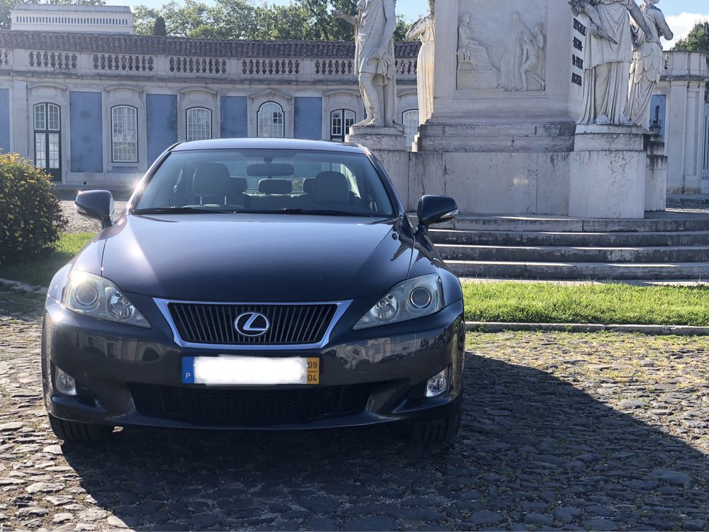 Lexus IS 220D - Luxury 4D