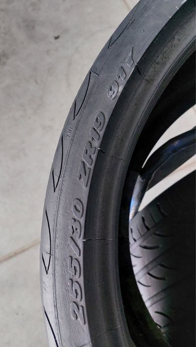 255/30/19 R19 Pirelli PZero Nero 2шт