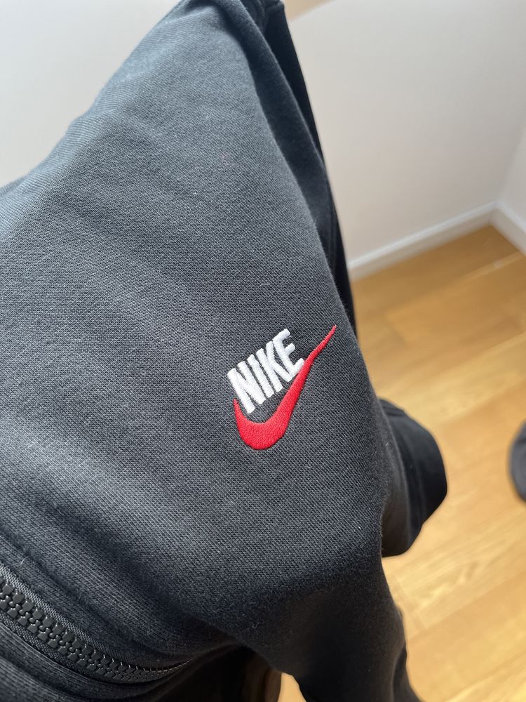 Bluza Nike czarna club fleece