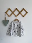 Bluza newbie 98/104 biała szary wzorek lwy