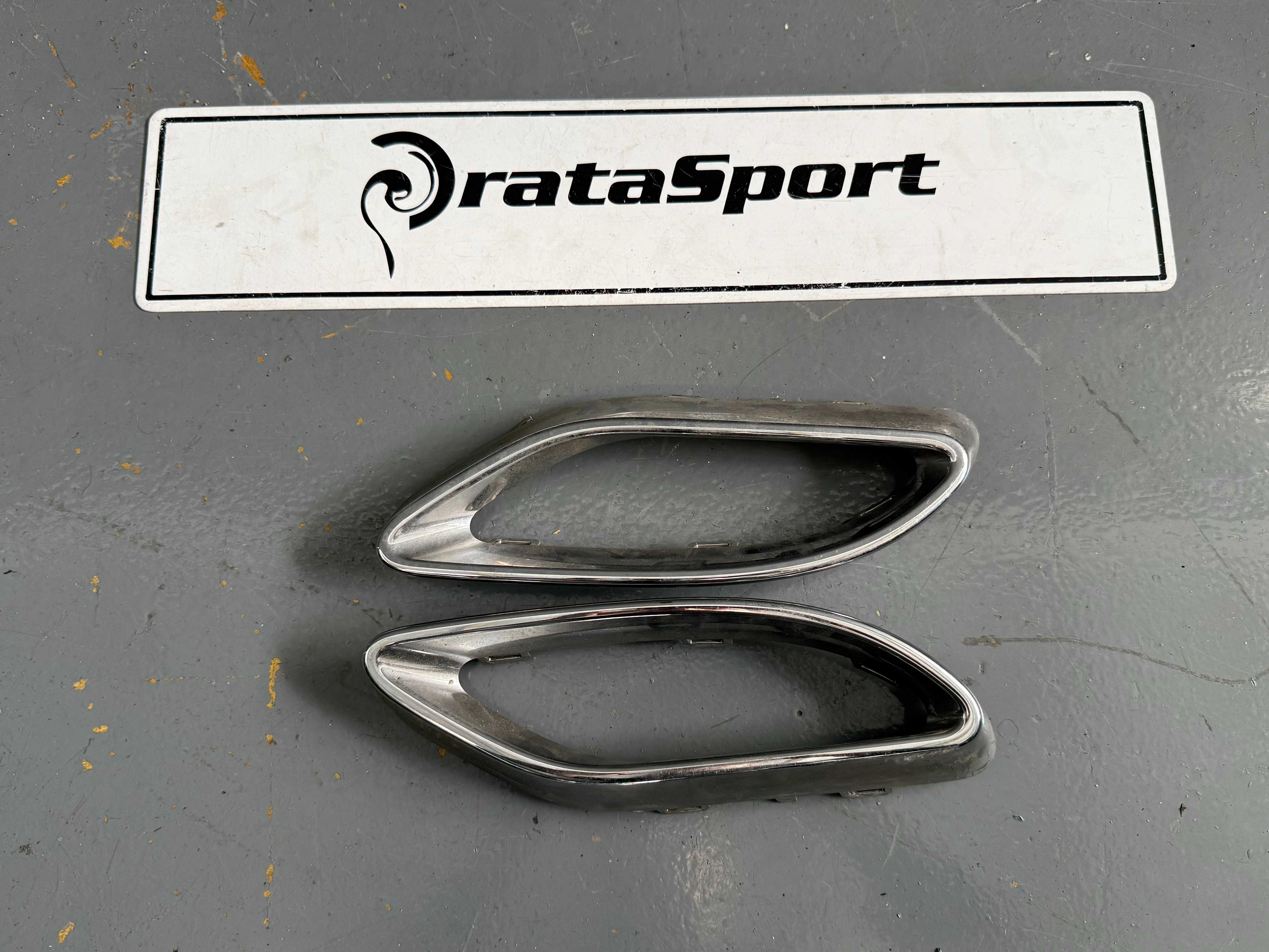 Ponteiras Escape Para-choque AMG Mercedes Classe A W177