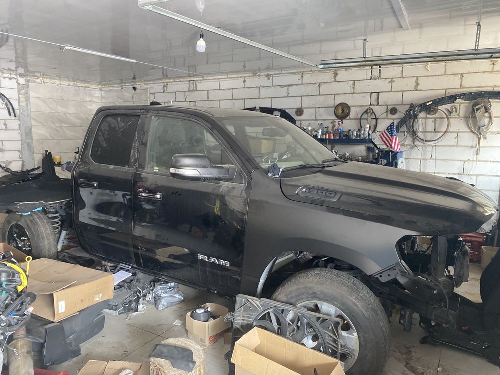 Кабіна, кабина полуторна Ram 1500 2020 quad cab