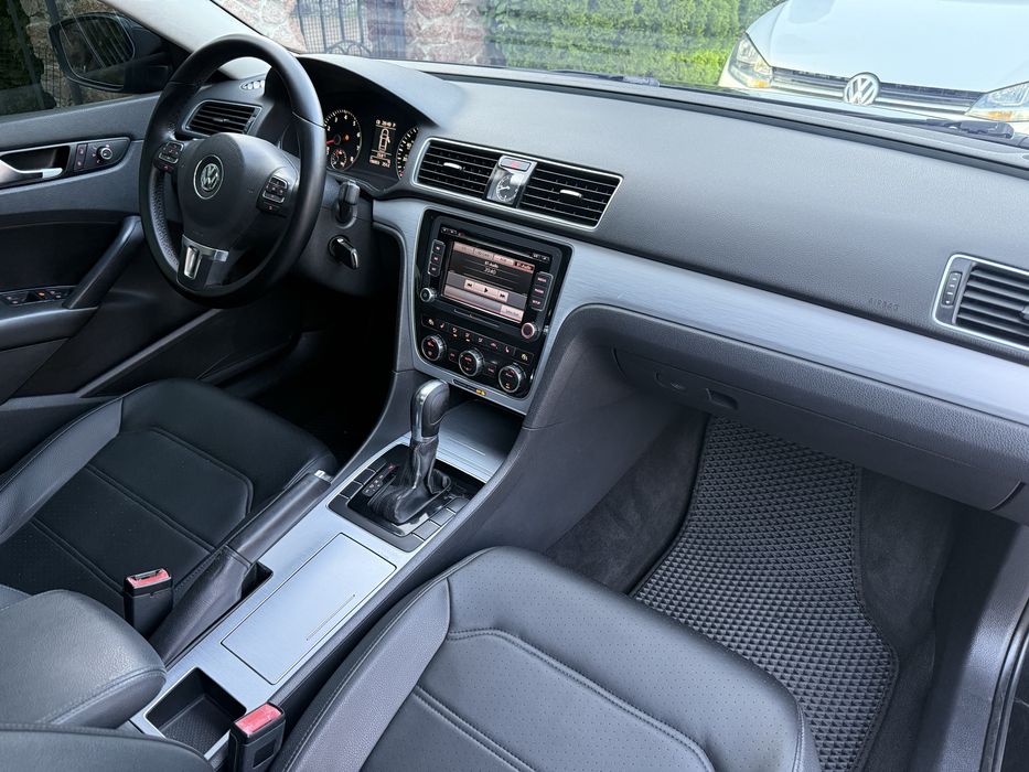Volkswagen Passat B7 2.5 ГБО Автомат