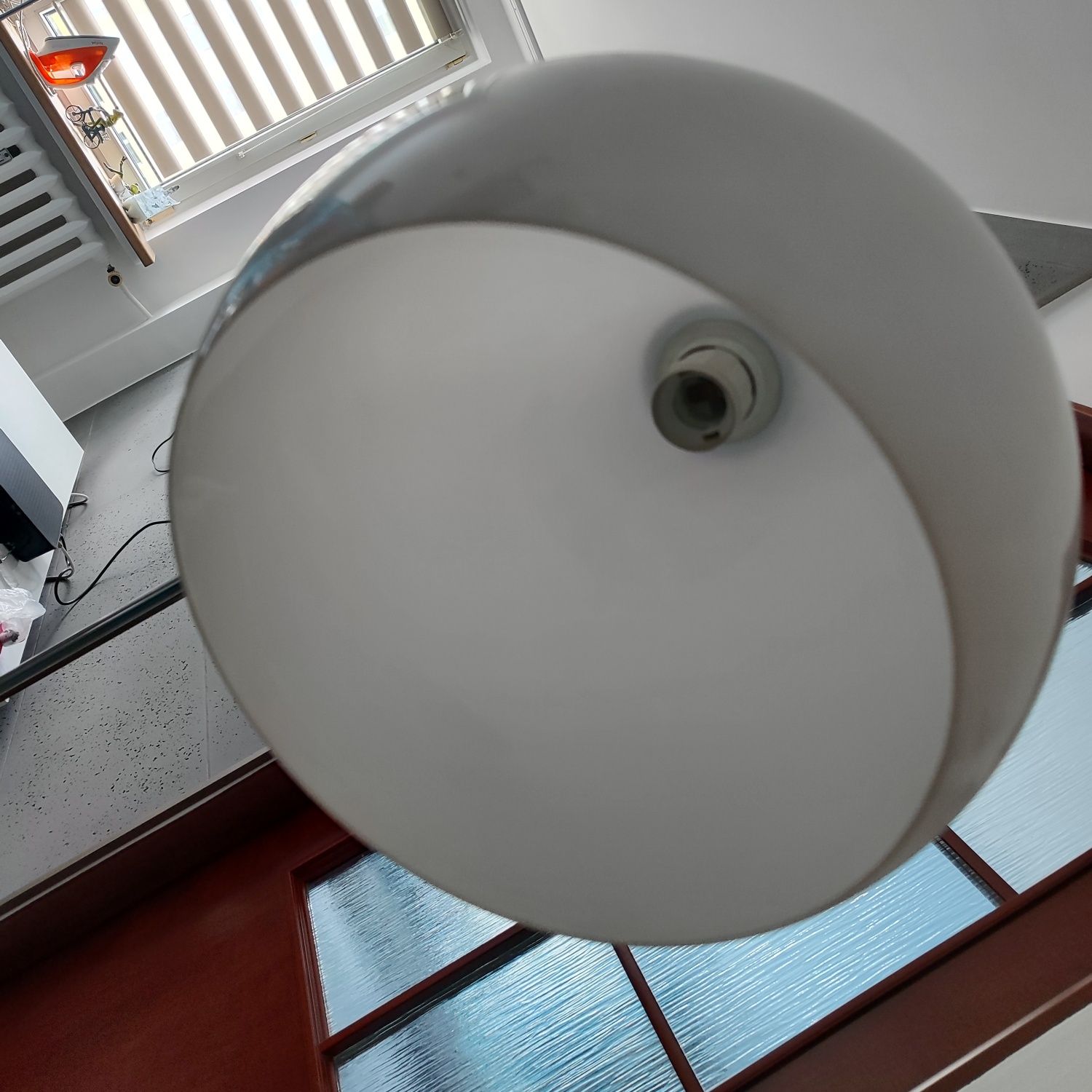 Lampa stojąca podłogowa