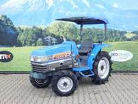 Mały traktor japoński Iseki GEAS 23 napęd 4x4 23KM ciągnik WSPOMAGANIE