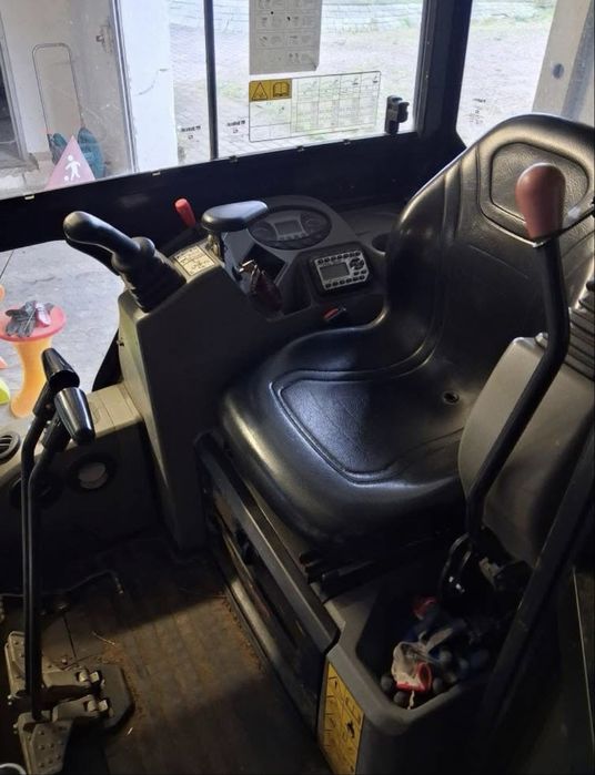 Minikoparka Bobcat E17 mini Koparka
