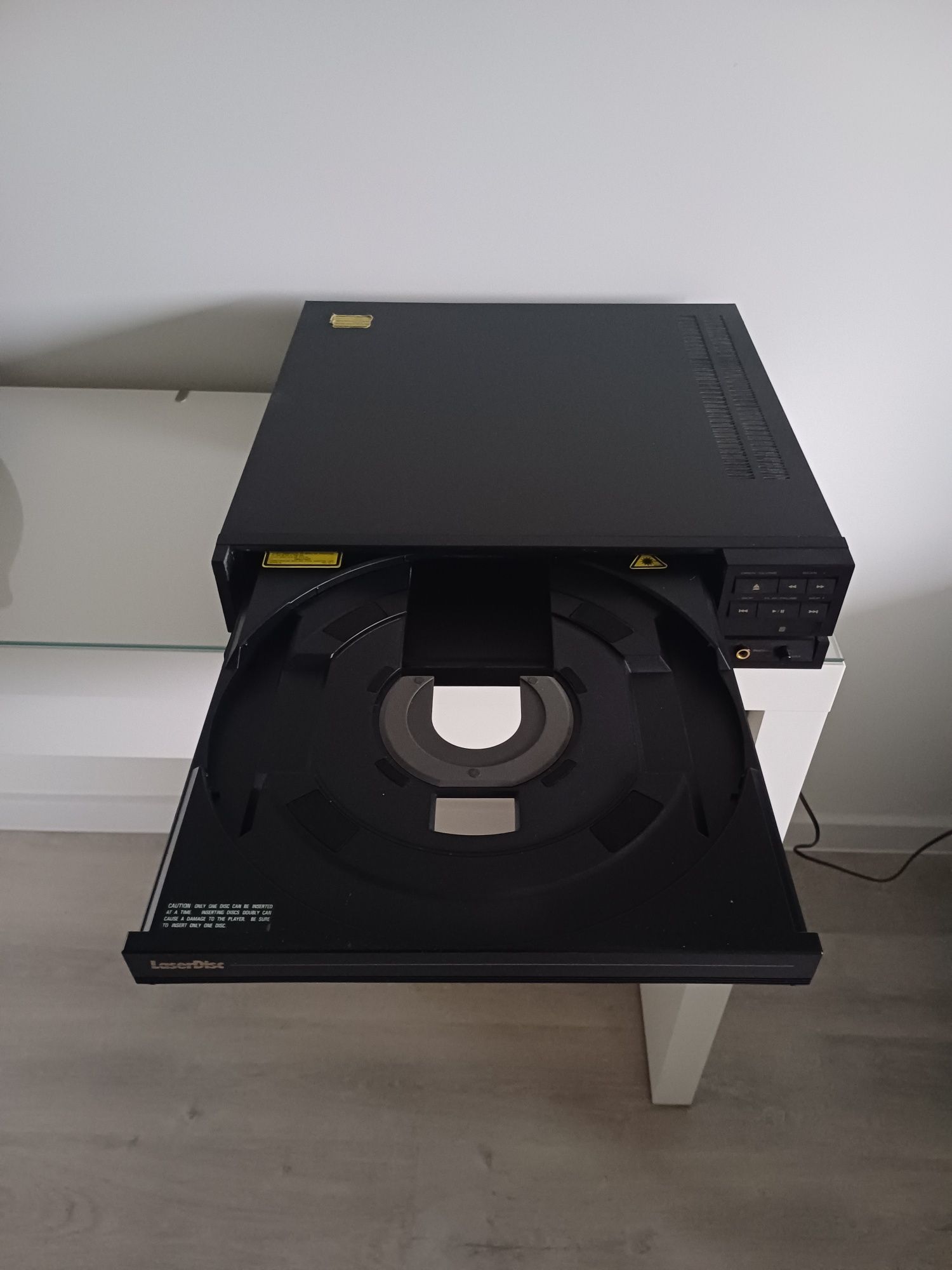 Pioneer  CLD 1200 laser disc