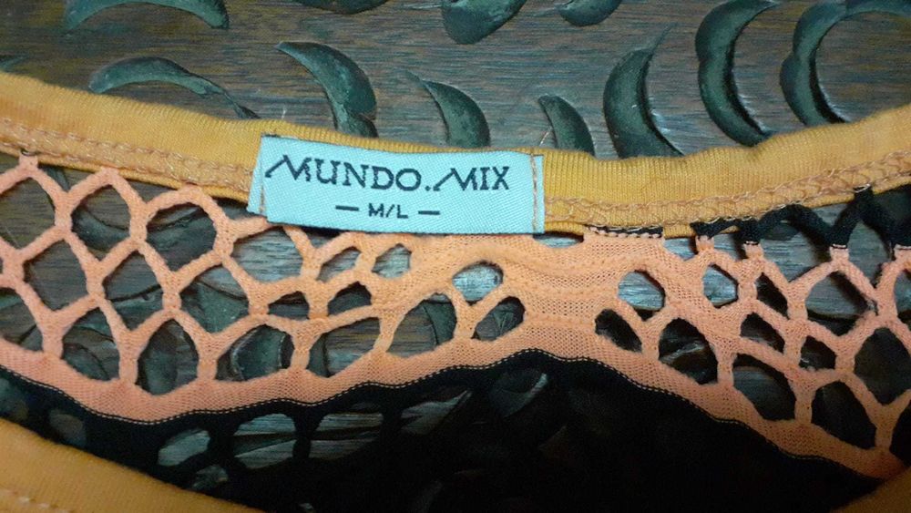 Dois tops de senhora