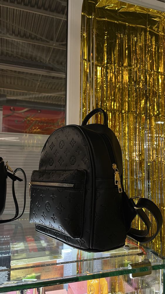 Жіночий рюкзак під Луі Вітон (Louis Vuitton)