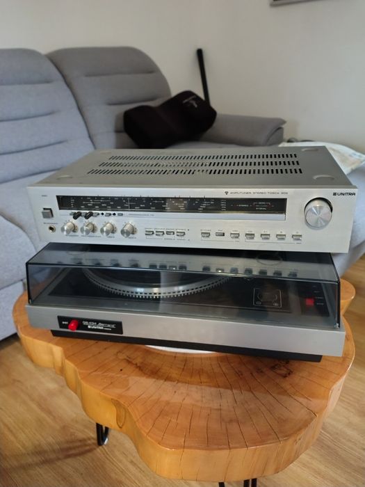 Gramofon UNITRA ze wzmacniaczem komplet