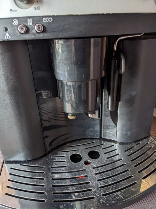 Ekspres automatyczny DeLonghi Magnifica Esam3000.B