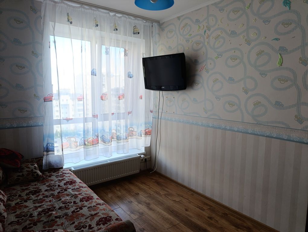 Простора 2-кімнатна квартира у Вишневому, ЖК «Акварелі 1»

Пропонуєтьс