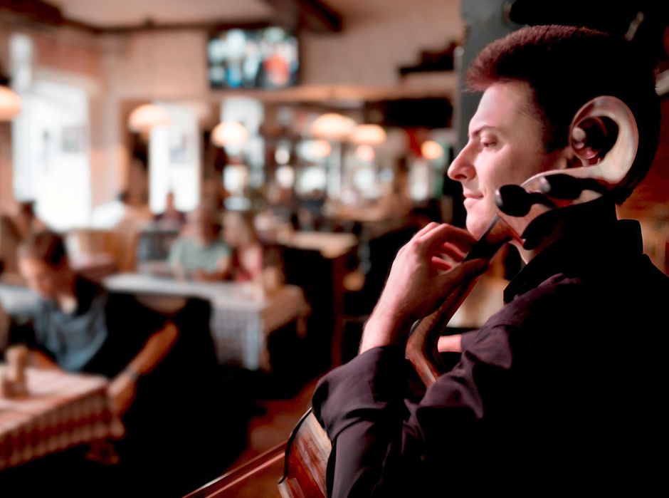 Жива музика на Ювілей корпоратив День народження виолончелист скрипаль