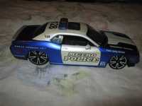 Dodge Challenger,1:24.