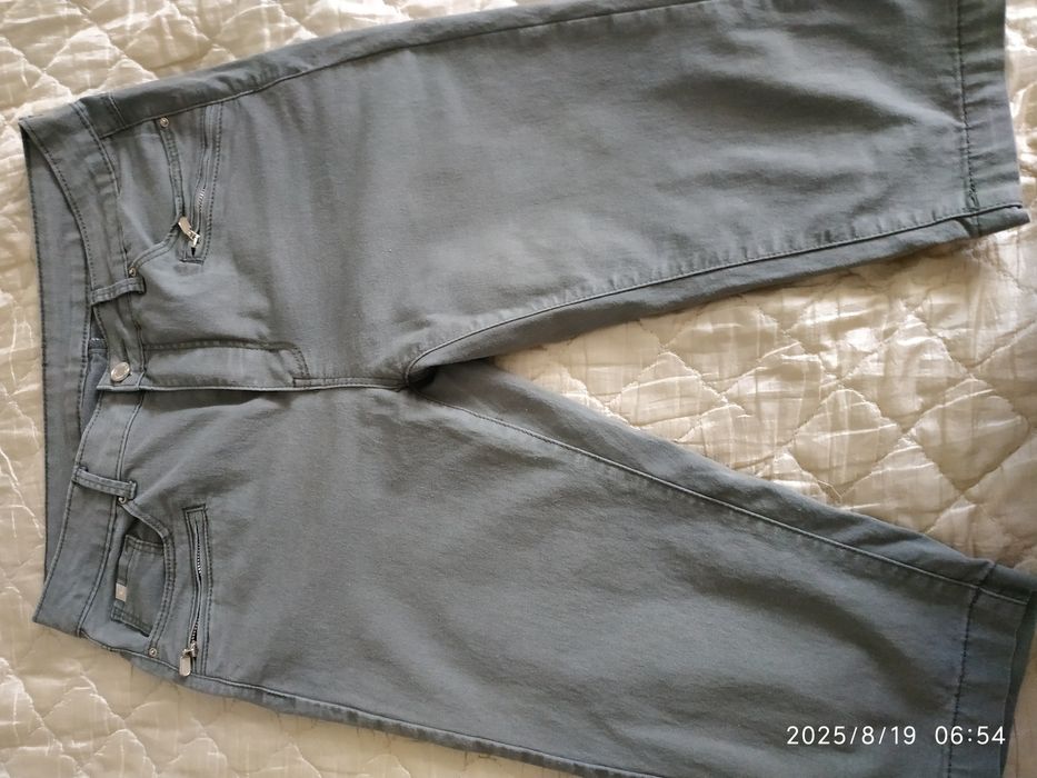 Spodenki za kolano damskie w kolorze khaki r 38, używane