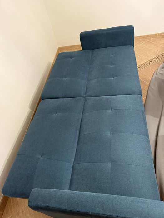 Sofa rozkładana z podnóżkiem