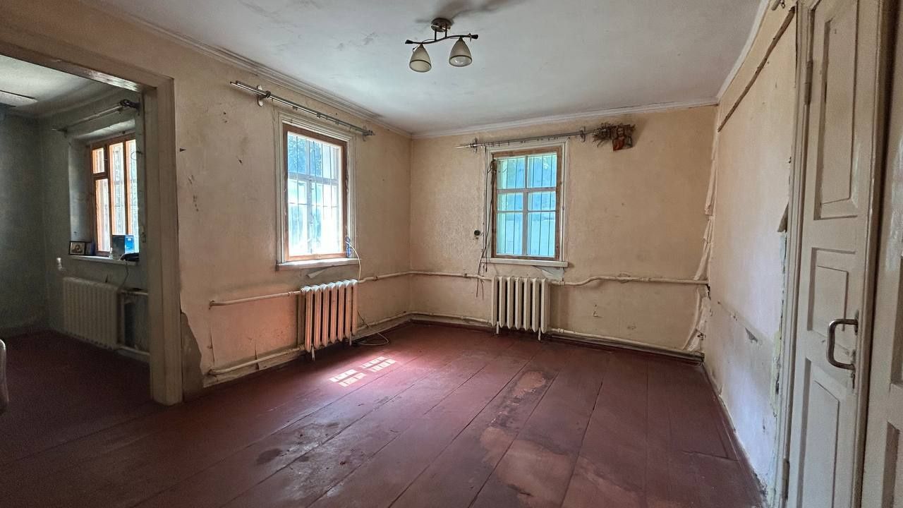 Продам будинок по вул. Січневого прориву  (Піонерська)

Будинок 55 м²,