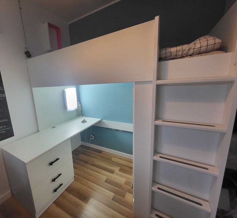 Łóżko piętrowe z biurkiem IKEA Smastad