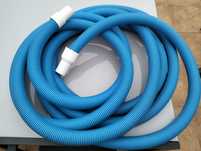 Tubo mangueira para fazer aspiração de piscina