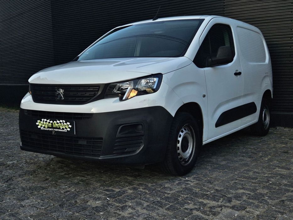 Peugeot Partner 1.5 BlueHDi Asphalt Standard