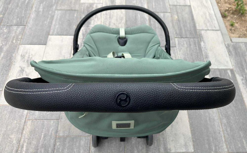Wózek spacerowy Cybex Coya Matt Black/Leaf Green