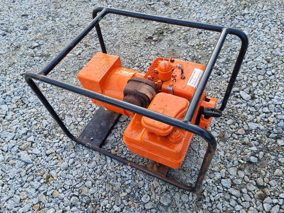 Agregat Generator Prądotwórczy BOSCH 2.5Kw / Briggs 5Hp  / 230v