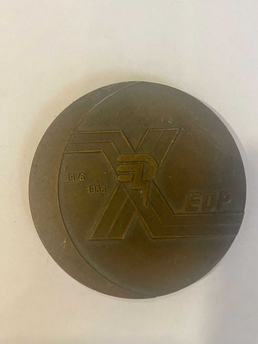 Medalhas comemorativas em brinze da EDP