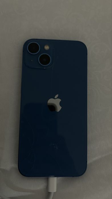 iPhone 13 128GB E-SIM