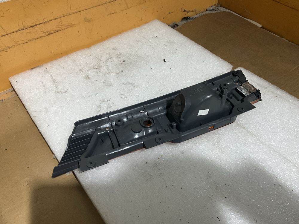 Pisca mitsubishi canter esquerdo