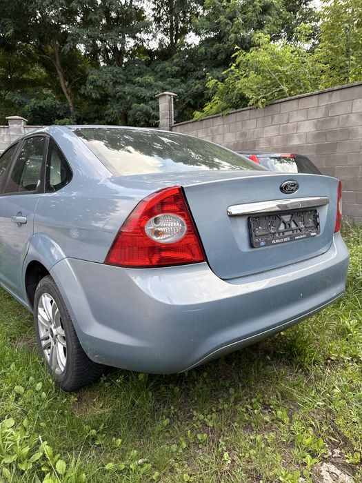 Ford Focus 2 Форд на запчастини 1.8 мотор