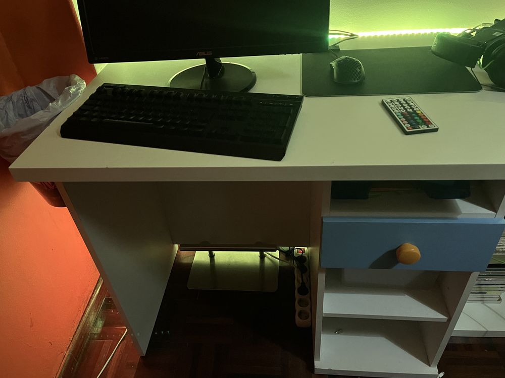 Quarto completo para 2 crianças