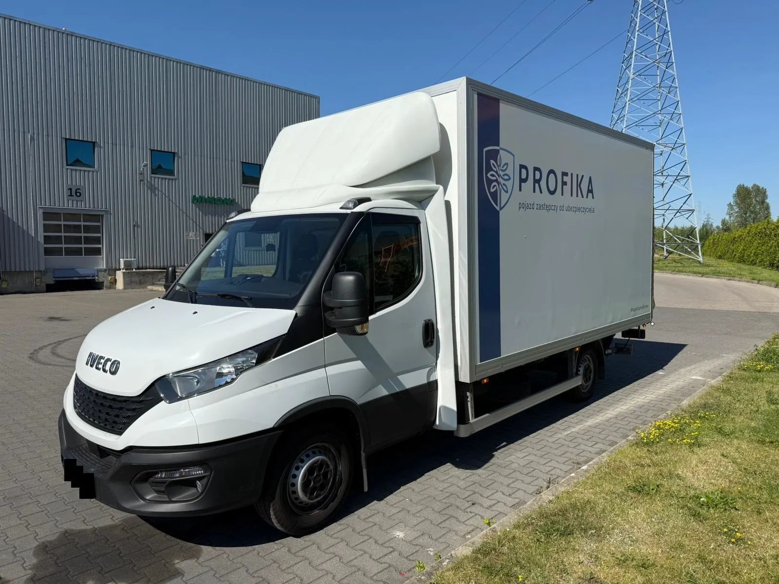 Iveco Daily  Iveco Daily Kontener z Windą