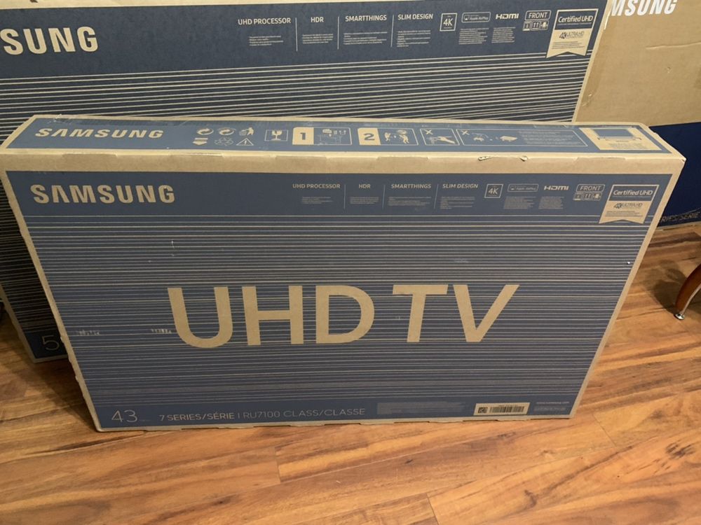 Продам телевизор Samsung Smart TV 43 дюйма новый