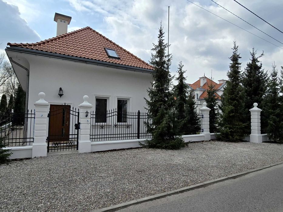 Słupy Betonowe Dworkowe,Słupki Stylowe,Sztukateria,Rezydencja Parkowa