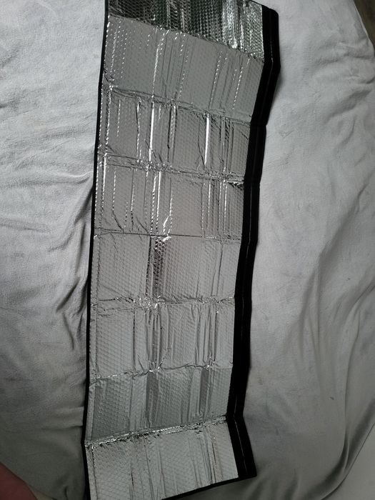 Termoizolacyjna osłona z rzepami do osłony rur itp