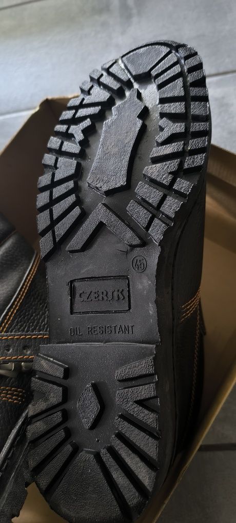 Buty robocze spawalnicze 45 NOWE