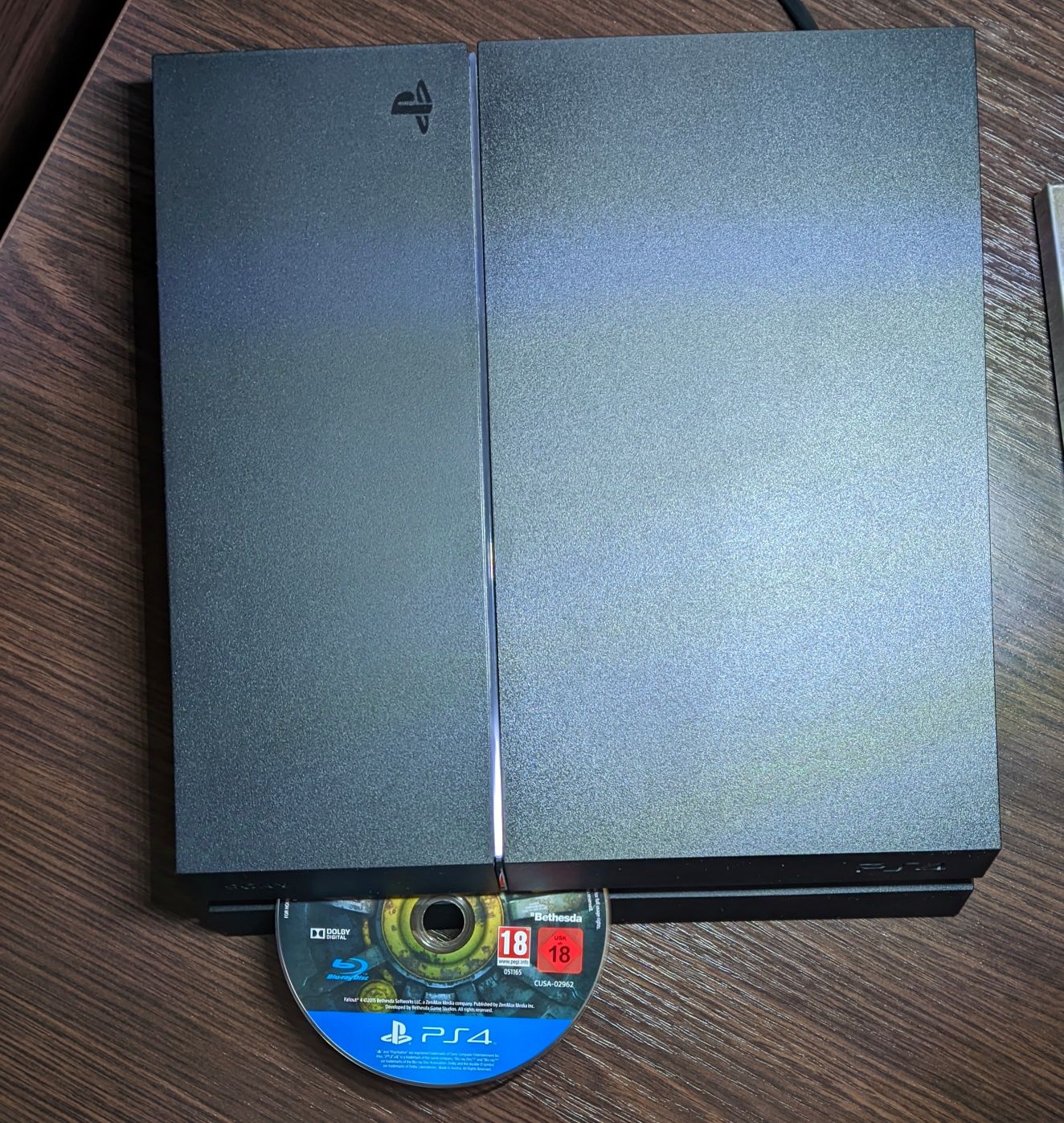 PS4 Fat 1 tb, диски, дуалшок 4