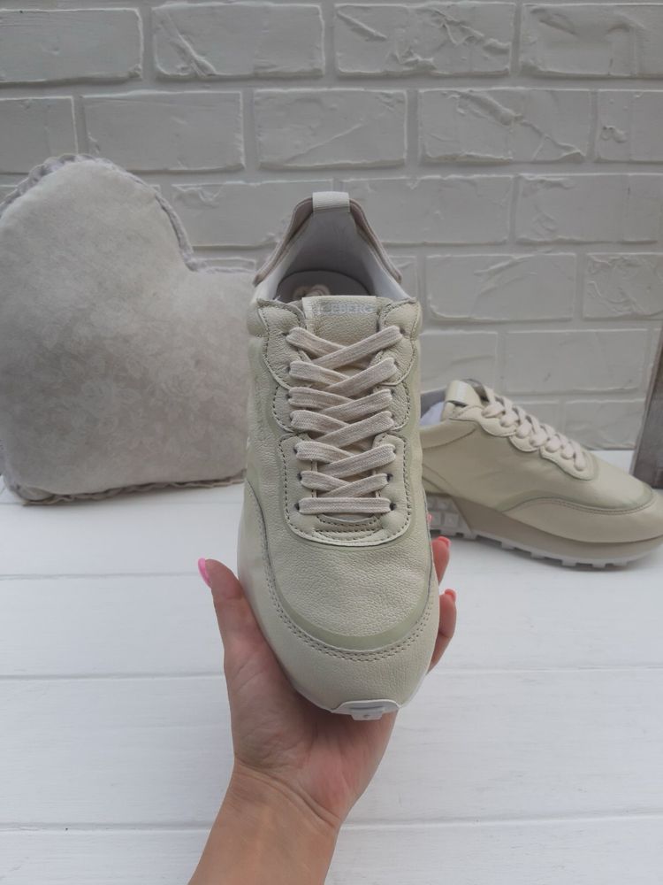 Кросівки Iceberg 40 р 26.5 см