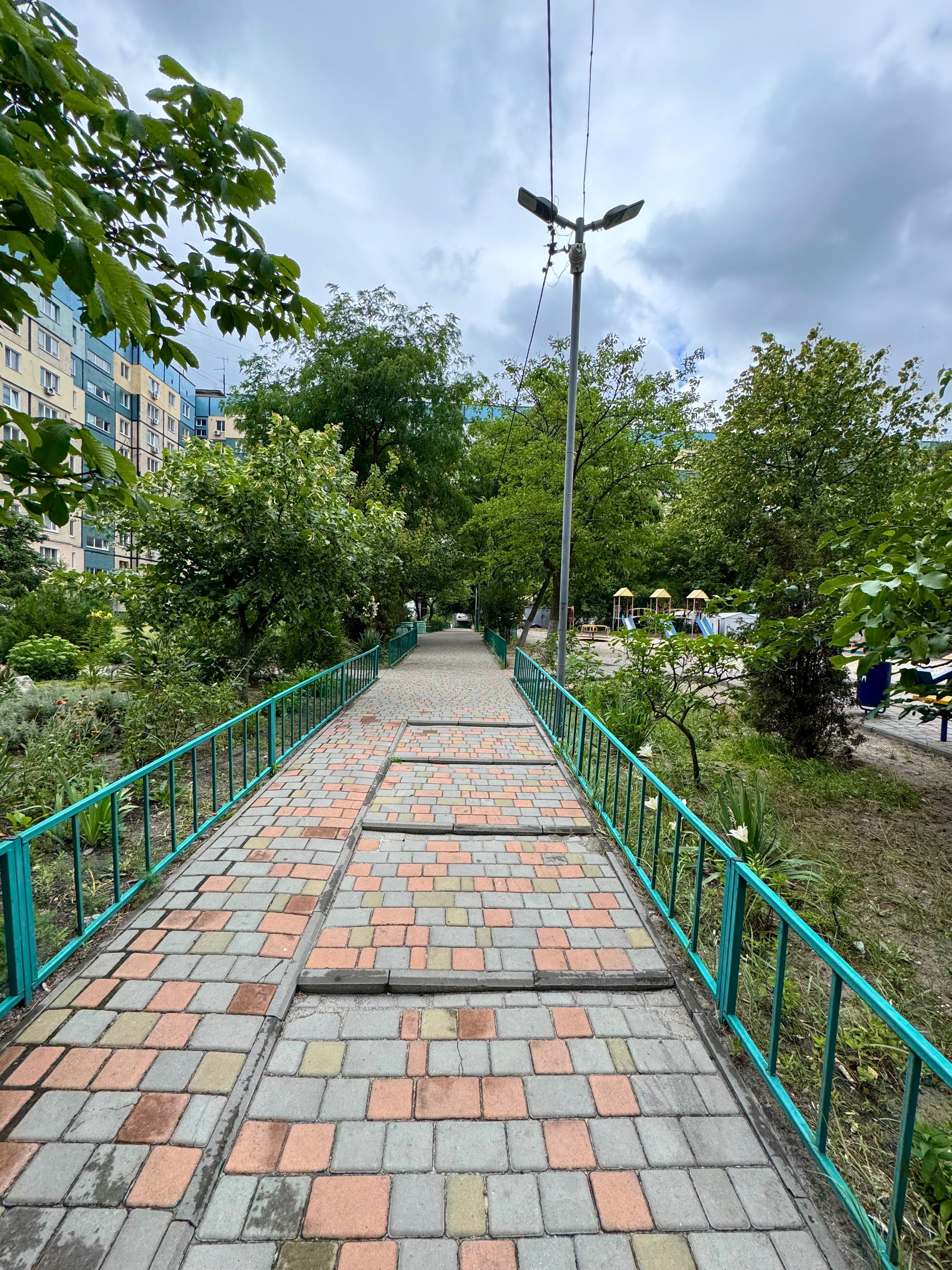 Продам ж/м Ломовский, 1 к. квартира, Фрунзенский, левый берег