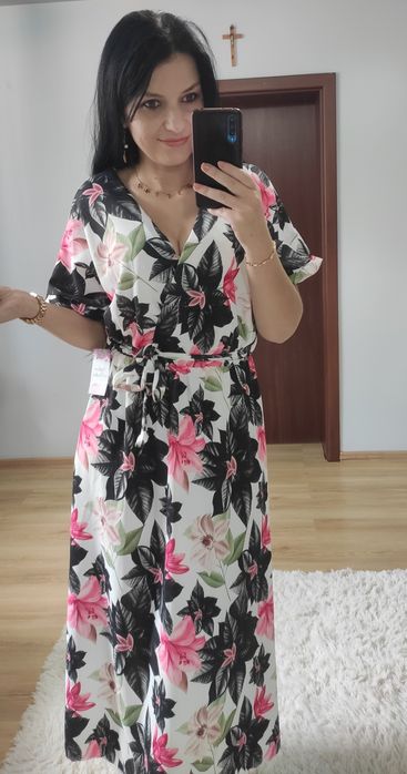 Sukienka długa maxi w kwiaty
