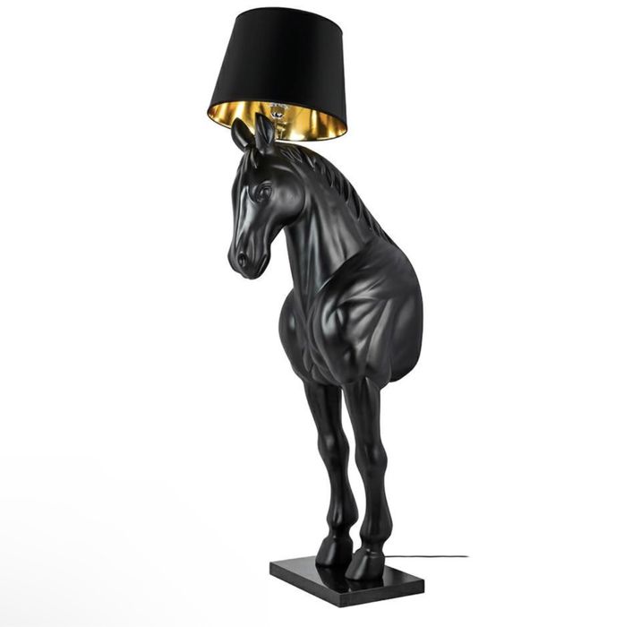 Lampa podłogowa Horse