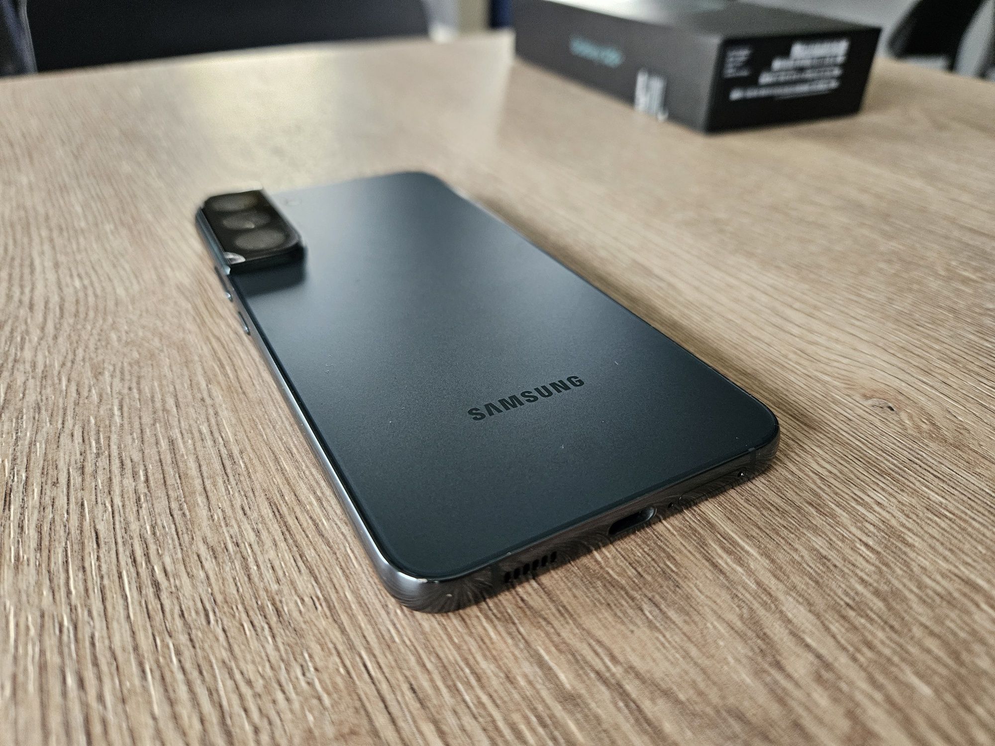 Samsung Galaxy s22+ 8/256gb