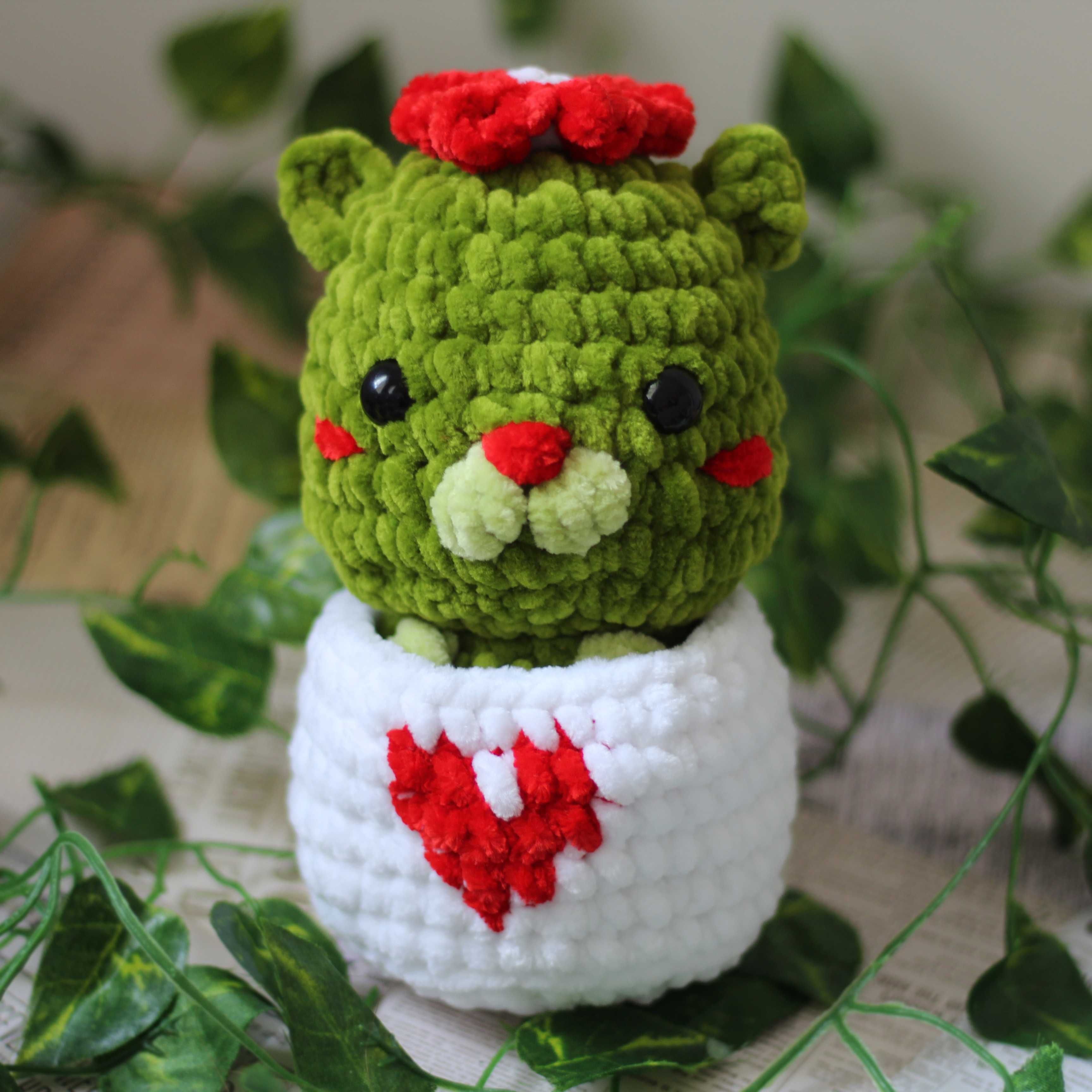 Kotek-kaktus na szydełku amigurumi zabawka handmade