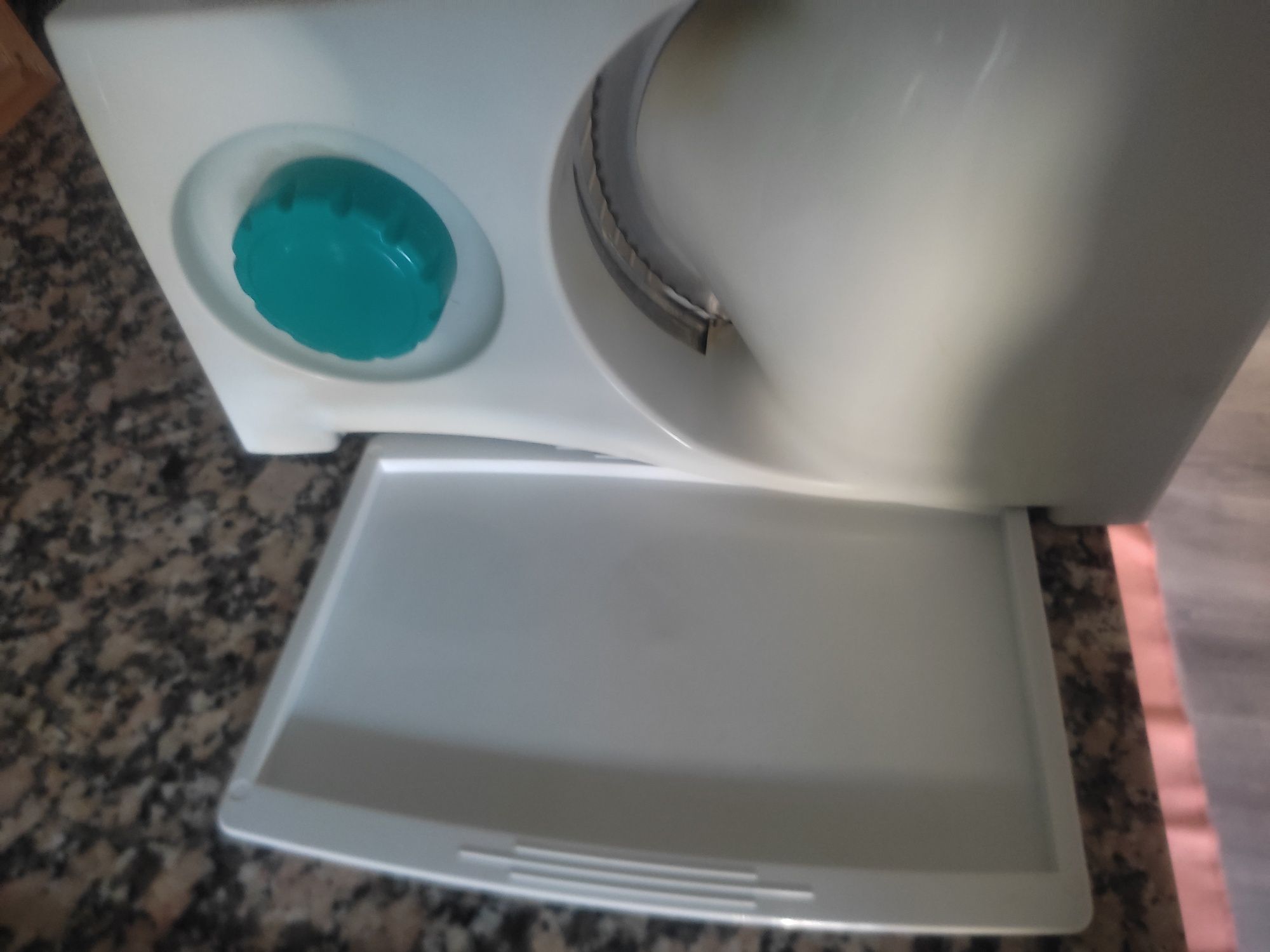 Máquina de cortar queijo e fiambre