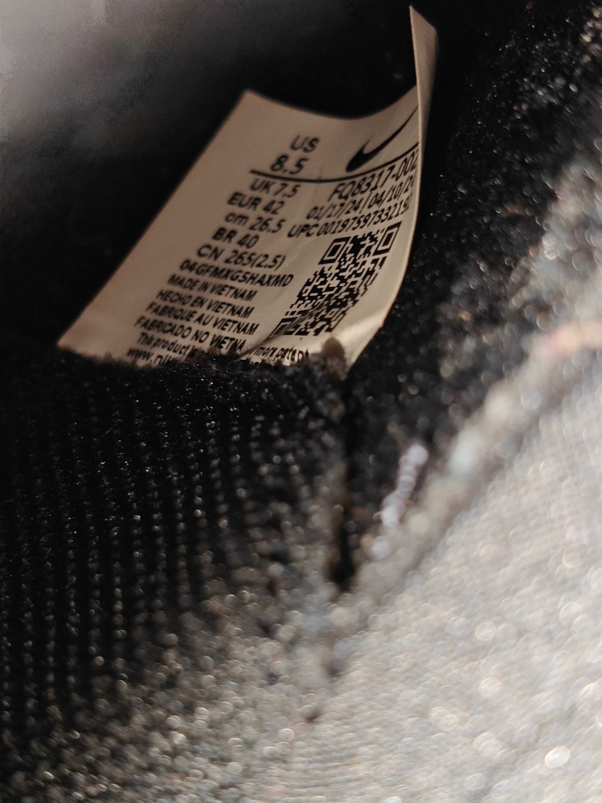 Buty piłkarskie Nike Mercurial r. 42 – jak nowe, założone raz